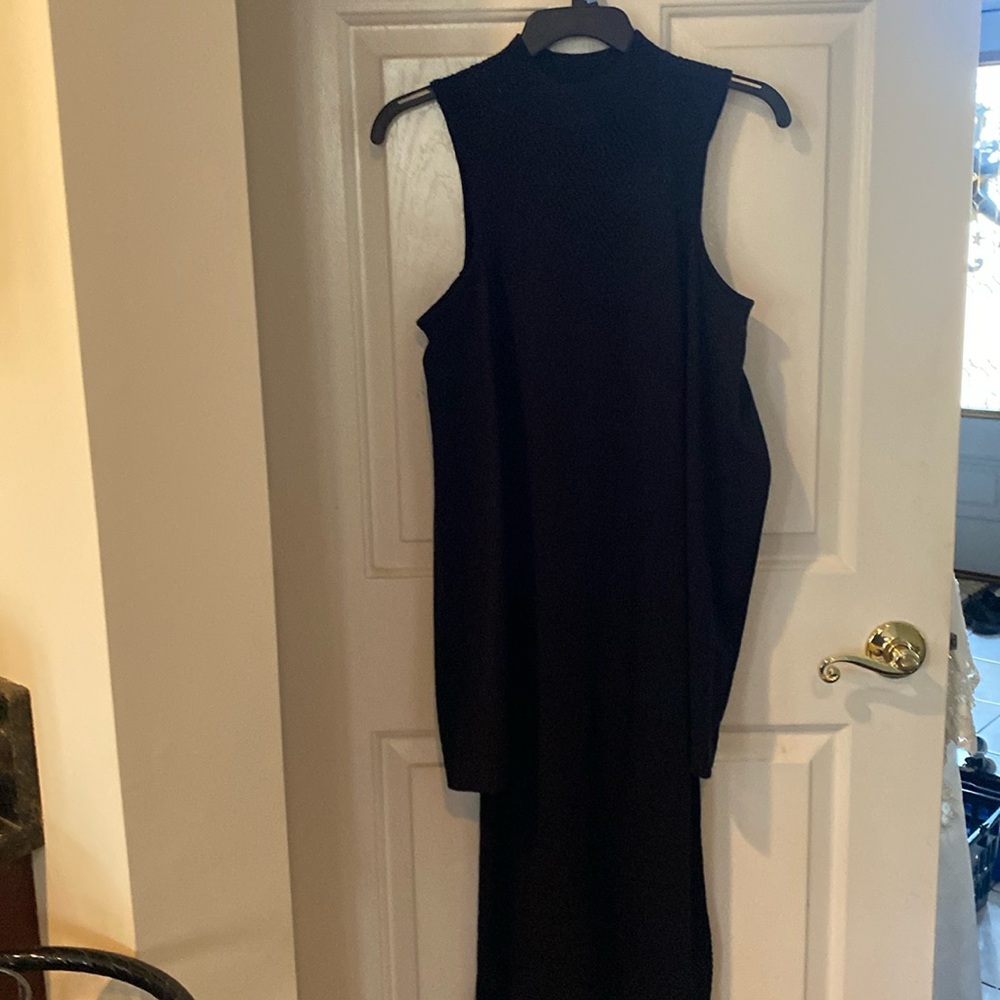 NWT Nicki Minaj Black Cold Shoulder long Midi/ Maxi Dress